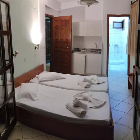 Thomi Apartmanhotel Szkála Rahoníu